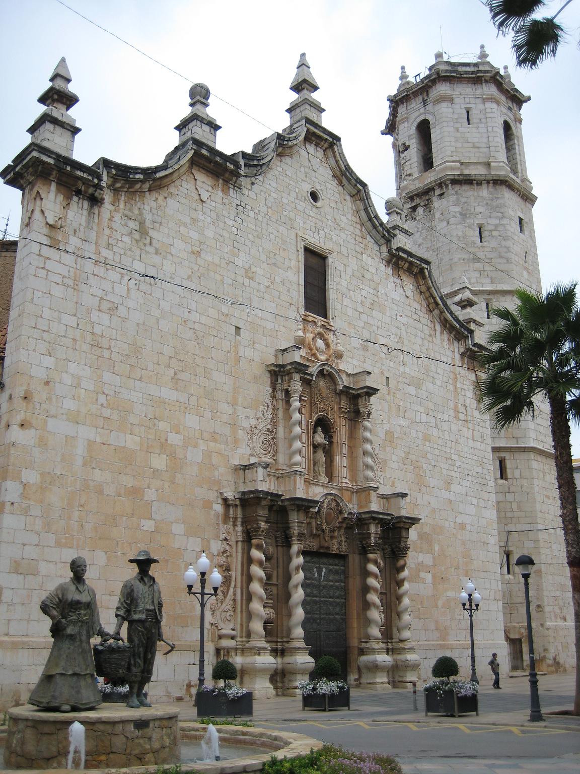 Iglesia de Sant Bartomeu y su campanario en Benicarló