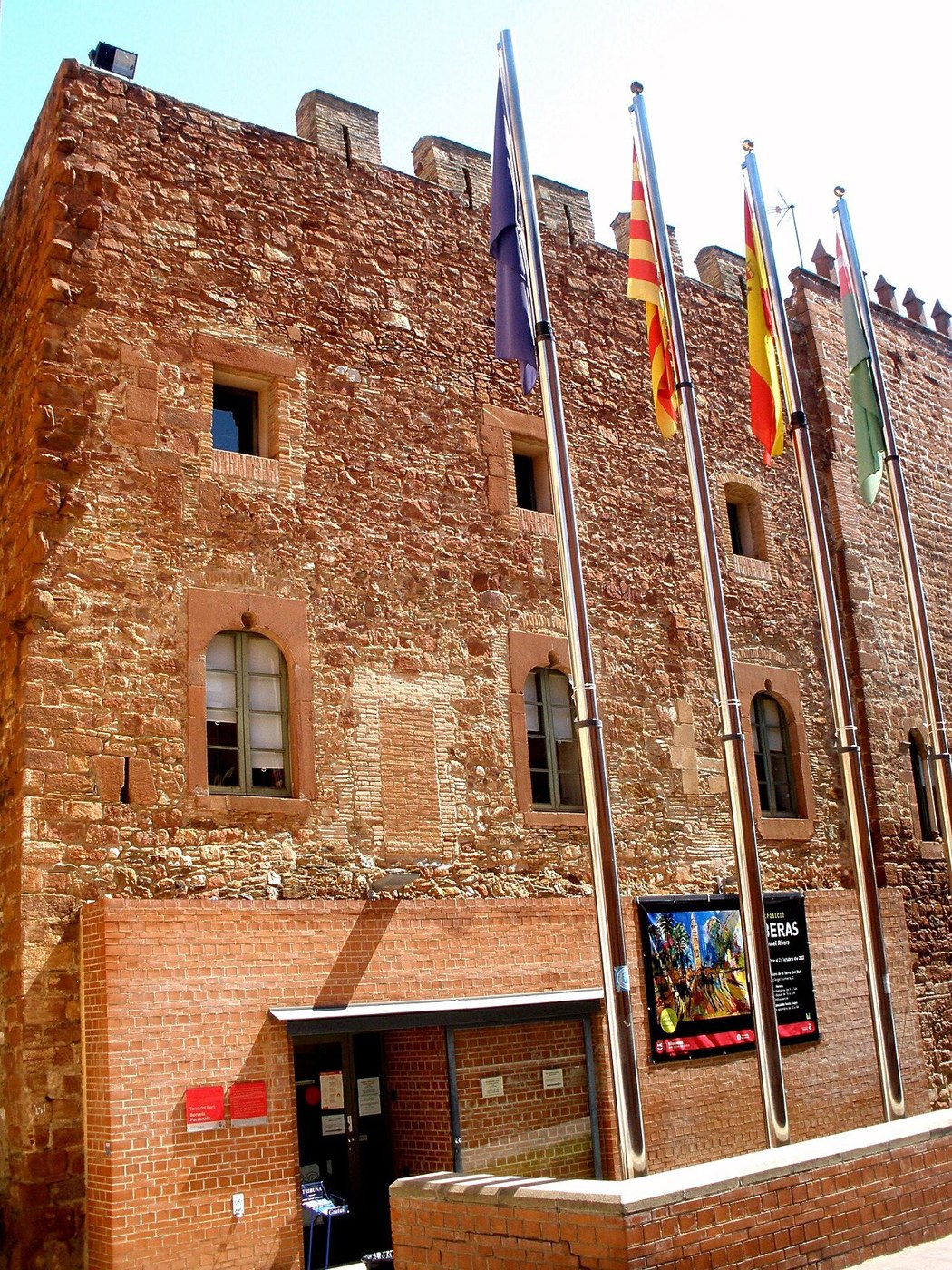 Fachada de la Torre del Baró de Viladecans